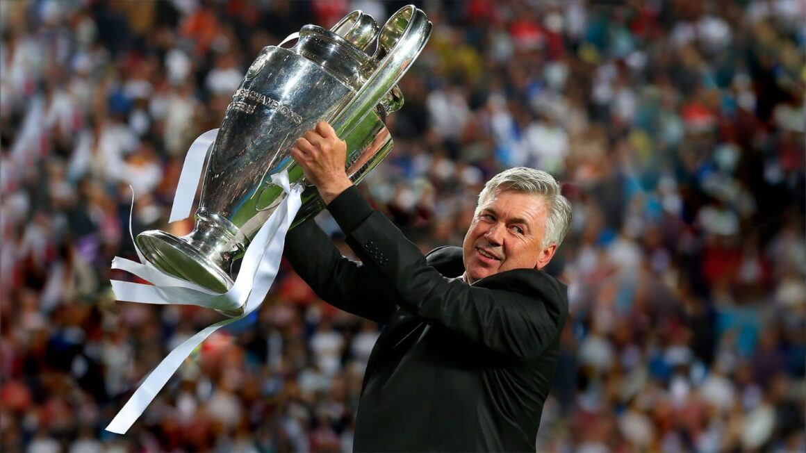 Carlo Ancelotti a Real Madrid 10. BL-trófeáját ünnepli.