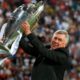 Carlo Ancelotti a Real Madrid 10. BL-trófeáját ünnepli.