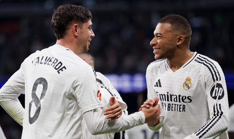 Fede Valverde és Kylian Mbappé