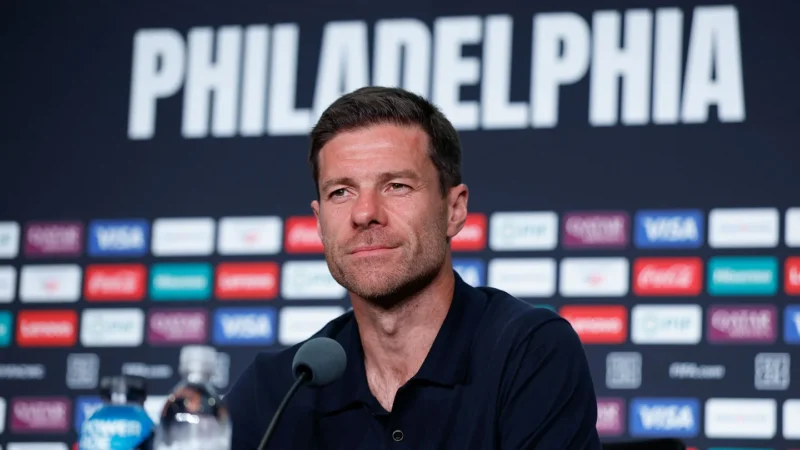 Xabi Alonso a Salzburg elleni meccs előtt.