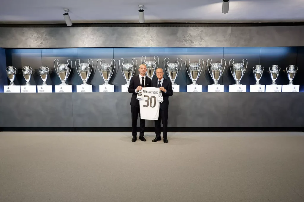 Florentino Pérez és Franco Mastantuono (forrás: realmadrid.com)