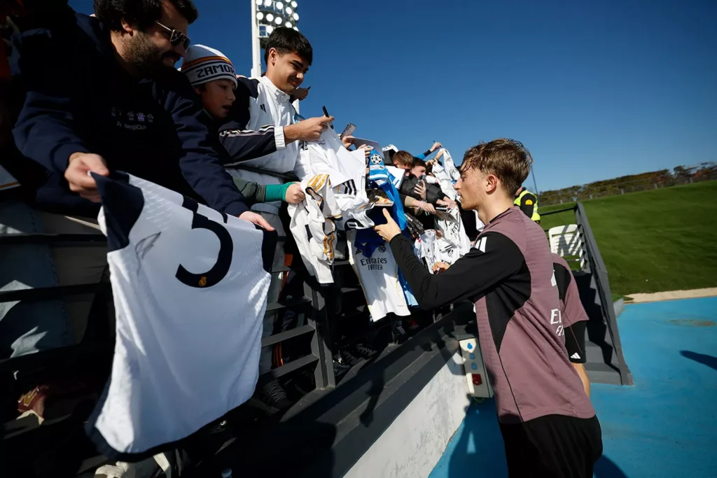 Dean Huijsen (forrás: realmadrid.com)