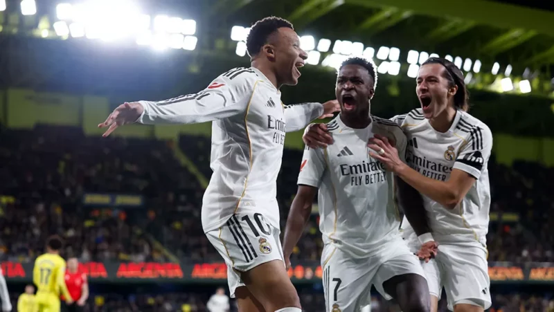 Mbappé, Vini, Carreras
