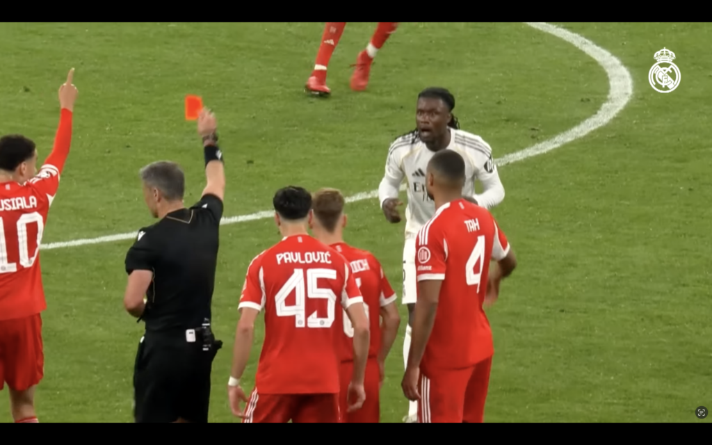 Eduardo Camavinga piros lapja (forrás: youtube screenshot "Real Madrid")