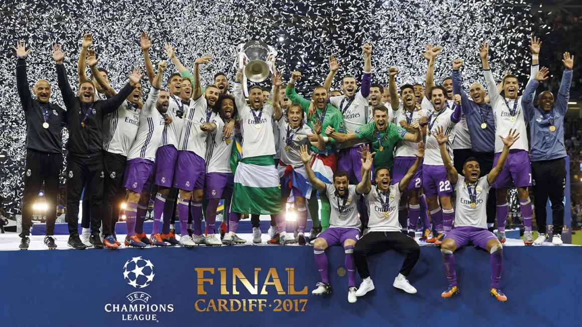Real Madrid a Tizenkettedik BL-trófeával (forrás: realmadrid.com)
