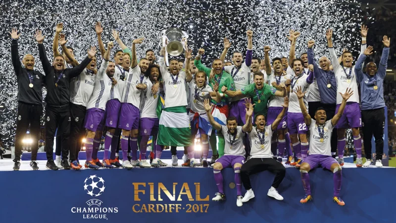 Real Madrid a Tizenkettedik BL-trófeával (forrás: realmadrid.com)