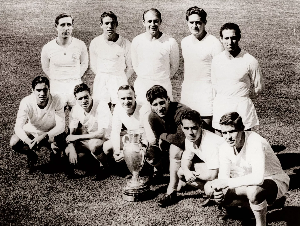 A Real Madrid győztes csapata és a negyedik BEK-trófea (forrás: realmadrid.com)