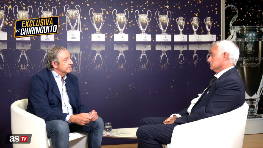 Josep Pedrerol és José Mourinho (forrás: video screenshot, AS TV)