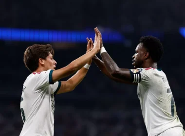 Arda és Vini Jr. (forrás: realmadrid.com)