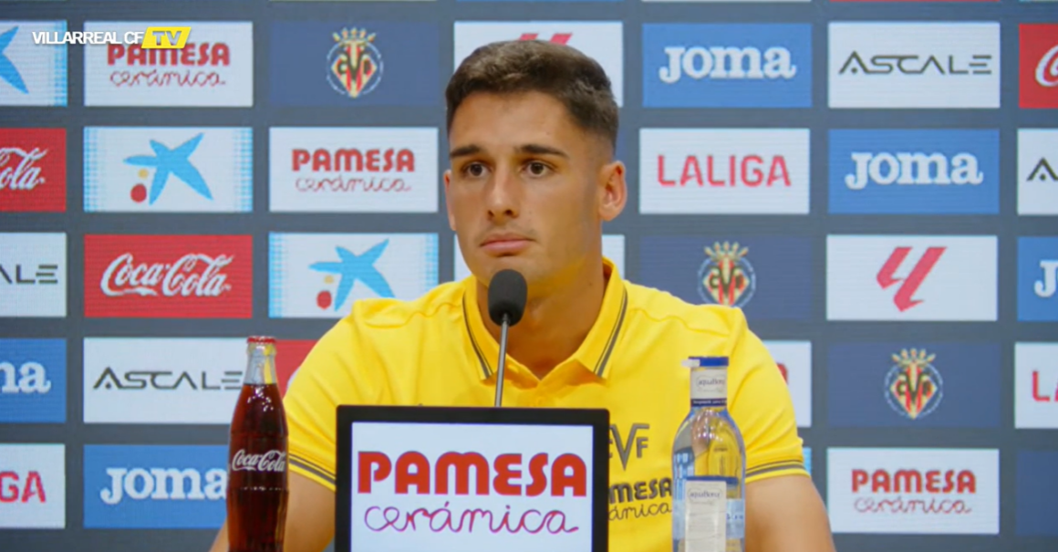 Sergi Cardona (forrás: www.youtube.com/@villarrealcf - screenshot)