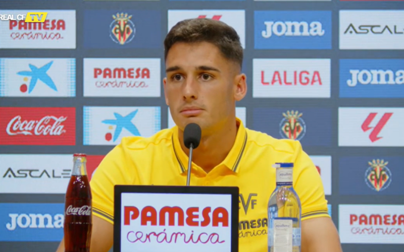 Sergi Cardona (forrás: www.youtube.com/@villarrealcf - screenshot)