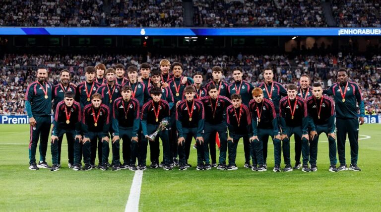 Real Madrid U20 az Interkontinetális kupával